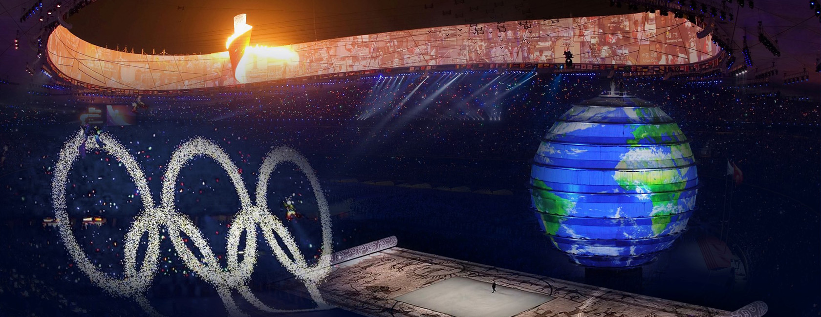 2008年北京奥运会开幕式 尊龙凯时打造梦幻五环、巨型LED地屏画卷、地球影像等项目