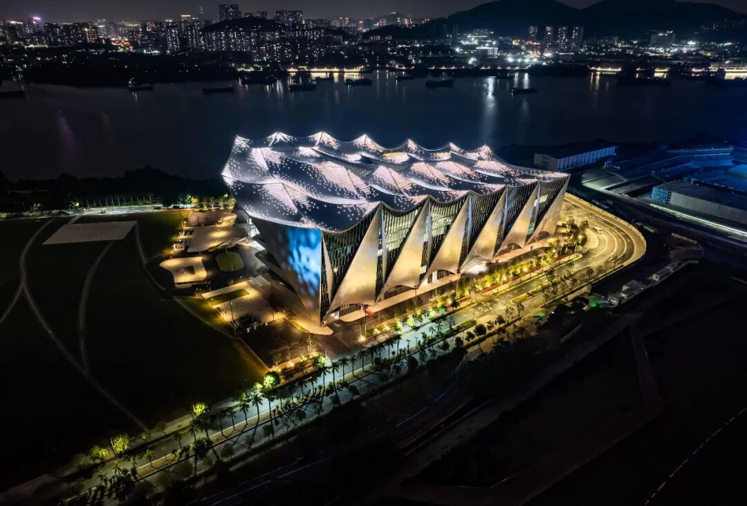 南沙地标+1！尊龙凯时助力大湾区科学礼堂周全亮相，，，，，，点亮珠江科创夜
